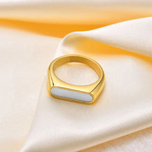 Evie Ring