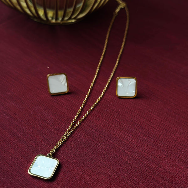 Luxe square set
