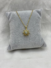 Stainless steel spin necklace