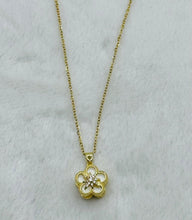 Stainless steel spin necklace