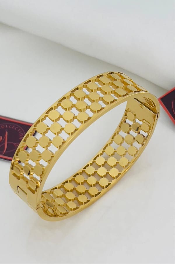 Grate bangle